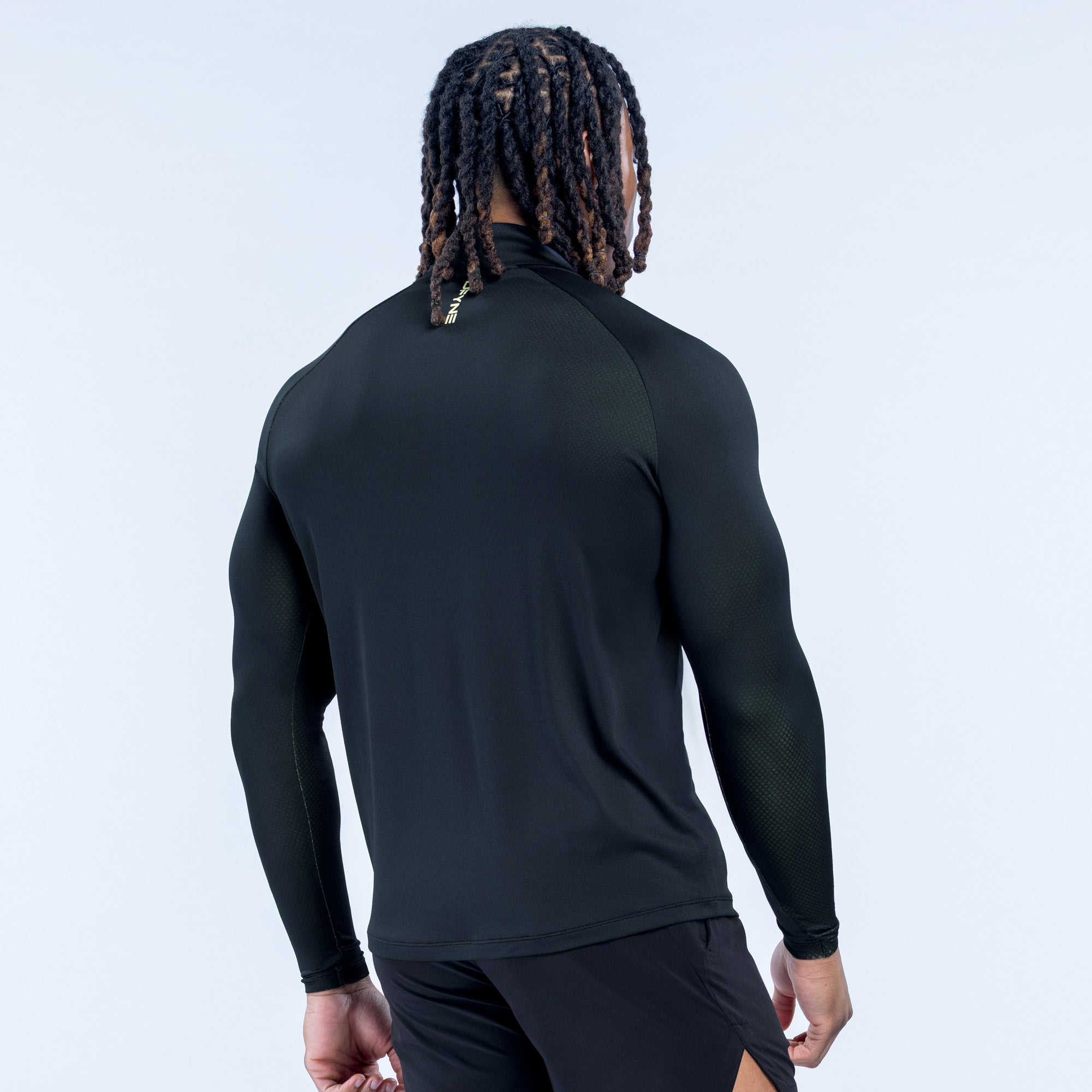DFYNE Unbound Quarter Zip